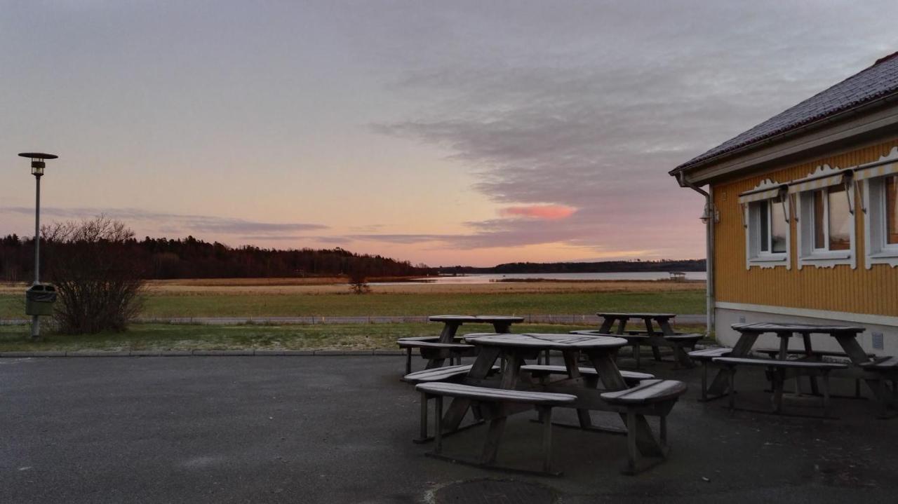 Haknaes Vandrarhem Järna Buitenkant foto